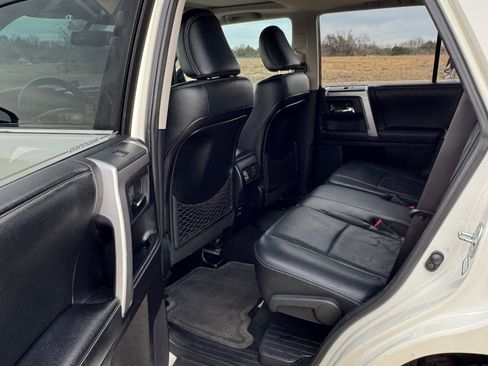 Used 2015 Toyota 4Runner Limited image 8