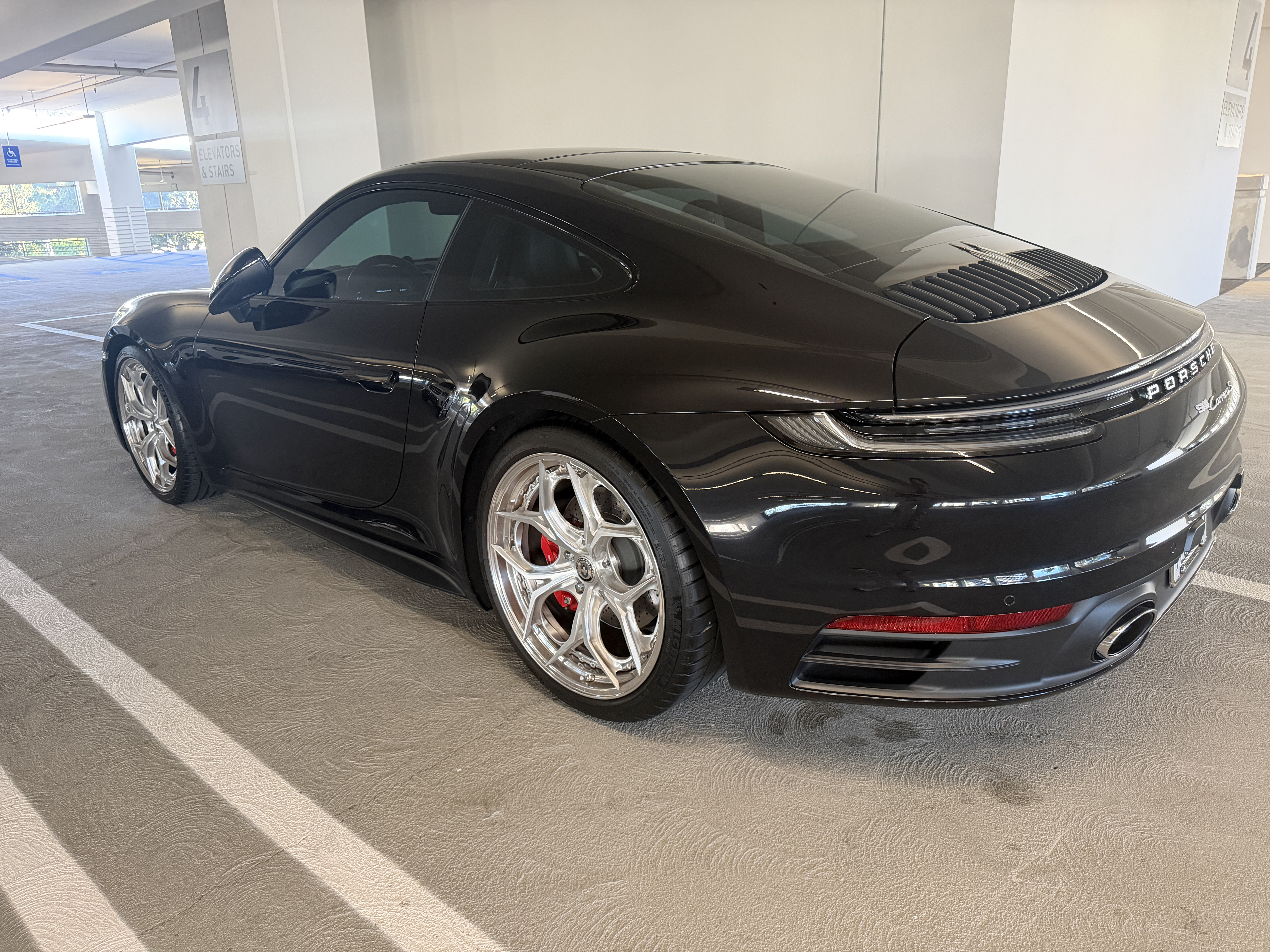 Used 2020 Porsche 911 Carrera S RWD image 10