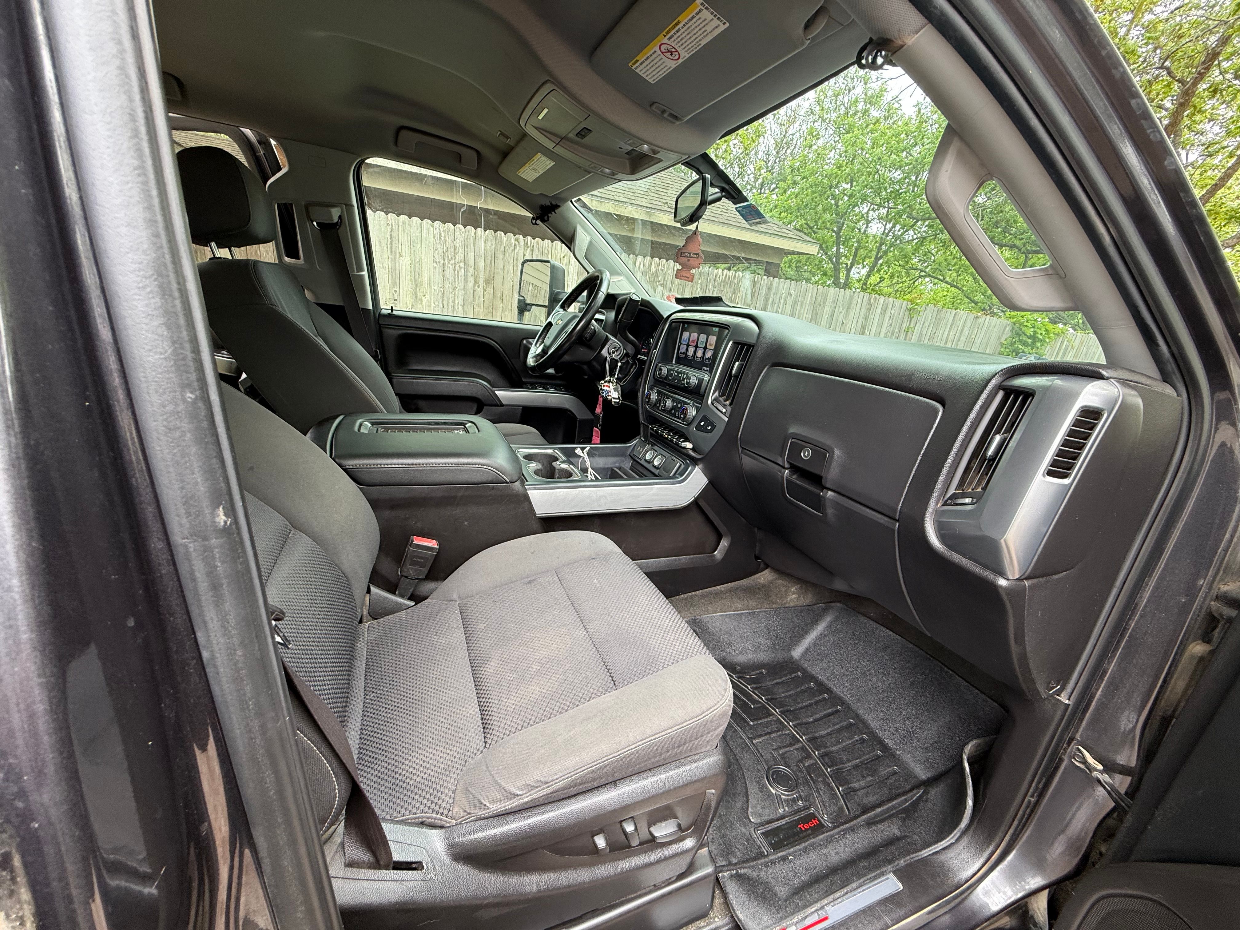 Used 2016 Chevrolet Silverado 2500 LT w/ LT Convenience Package AWD/4WD image 8