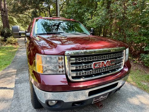 Used 2014 GMC Sierra 2500 SLE w/ SLE Preferred Package AWD/4WD image 10
