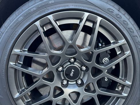 Used 2014 Ford Mustang Shelby GT500 w/ Equipment Group 821A image 10