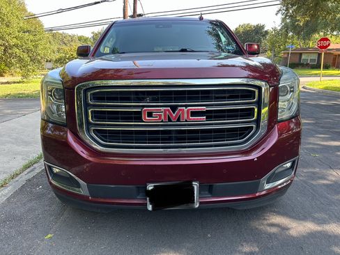 Used 2018 GMC Yukon XL SLT image 1