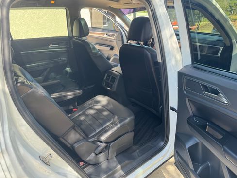 Used 2018 Volkswagen Atlas SEL Premium image 14