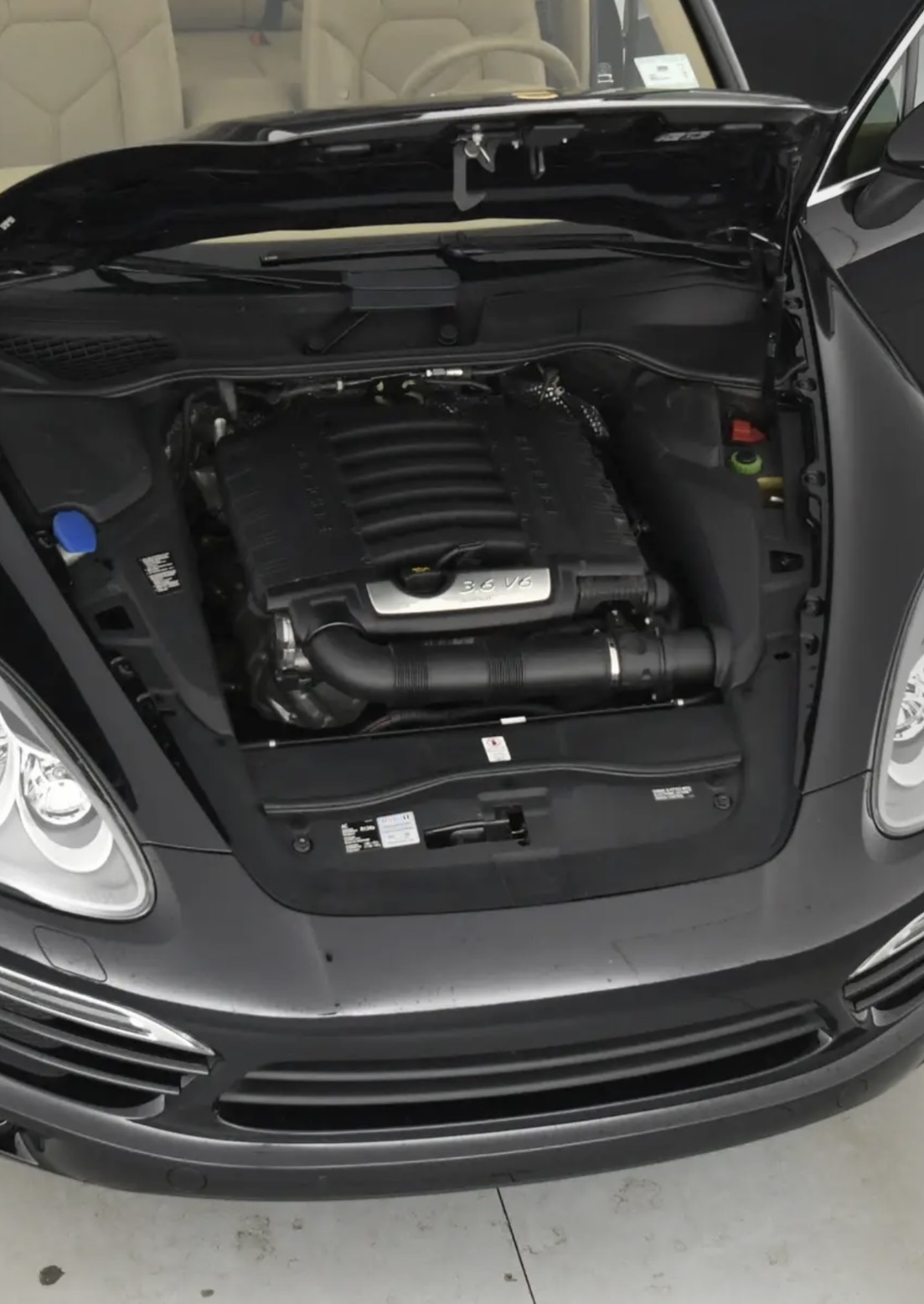 Used 2013 Porsche Cayenne AWD/4WD image 16