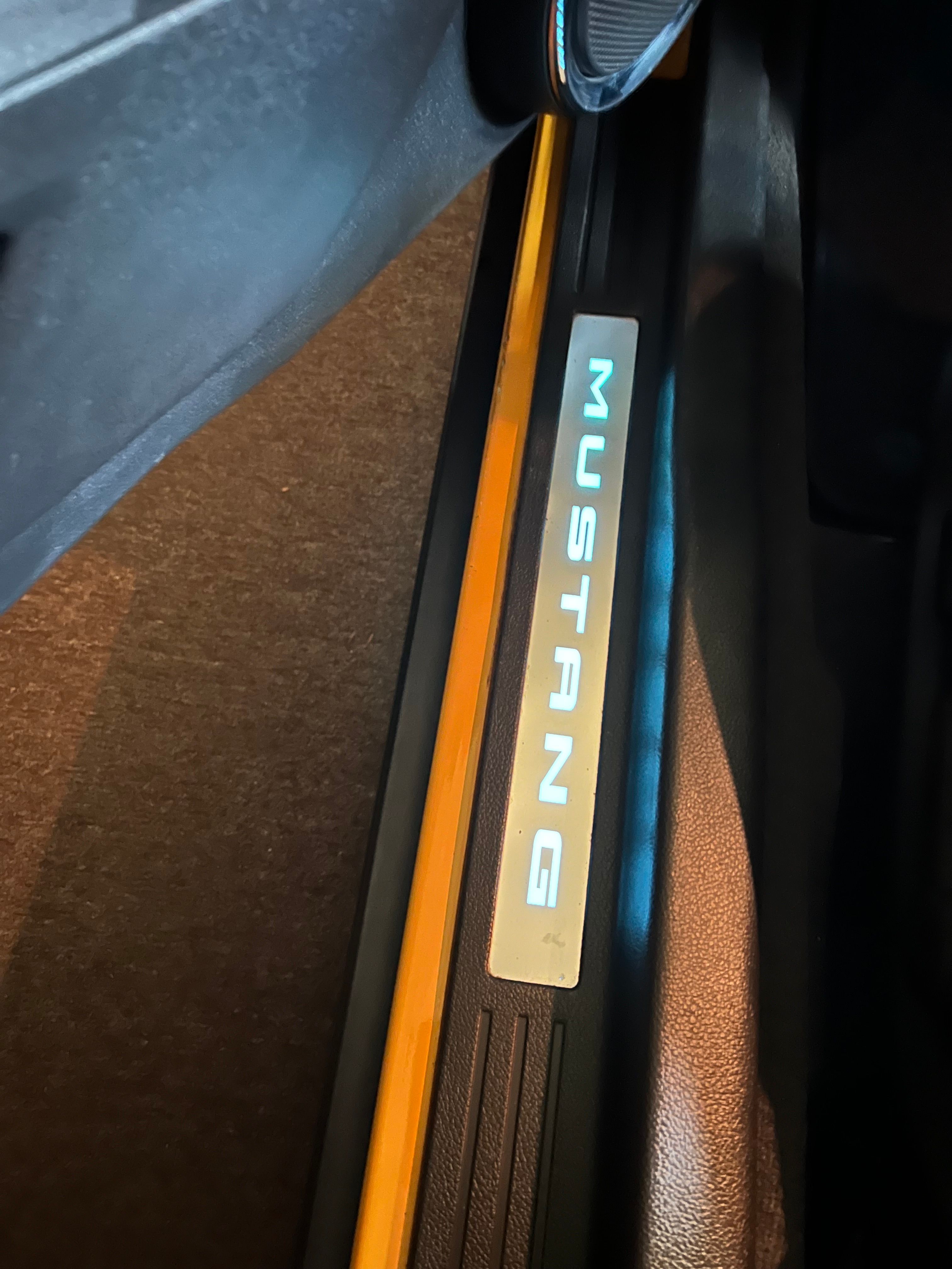 Used 2011 Ford Mustang Premium RWD image 15