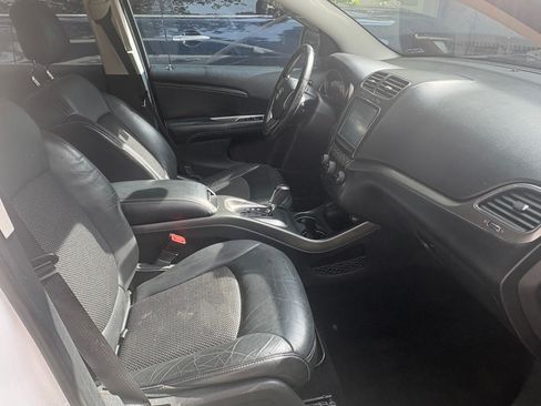 Used 2015 Dodge Journey Crossroad w/ Flexible Seating Group FWD image 14