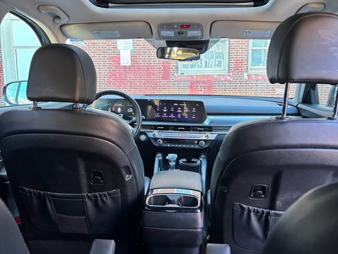 Used 2024 Kia Telluride S w/ S Sunroof Package AWD/4WD image 8