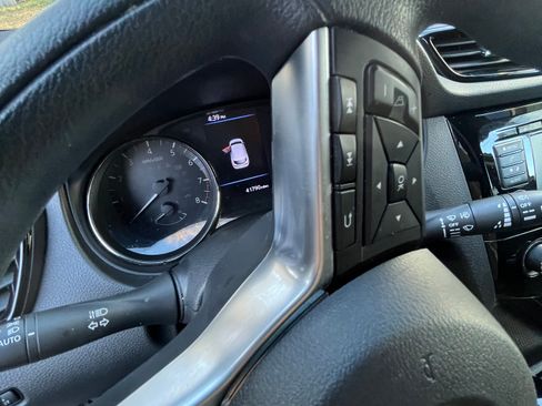 Used 2020 Nissan Rogue Sport S w/ Appearance Package image 11