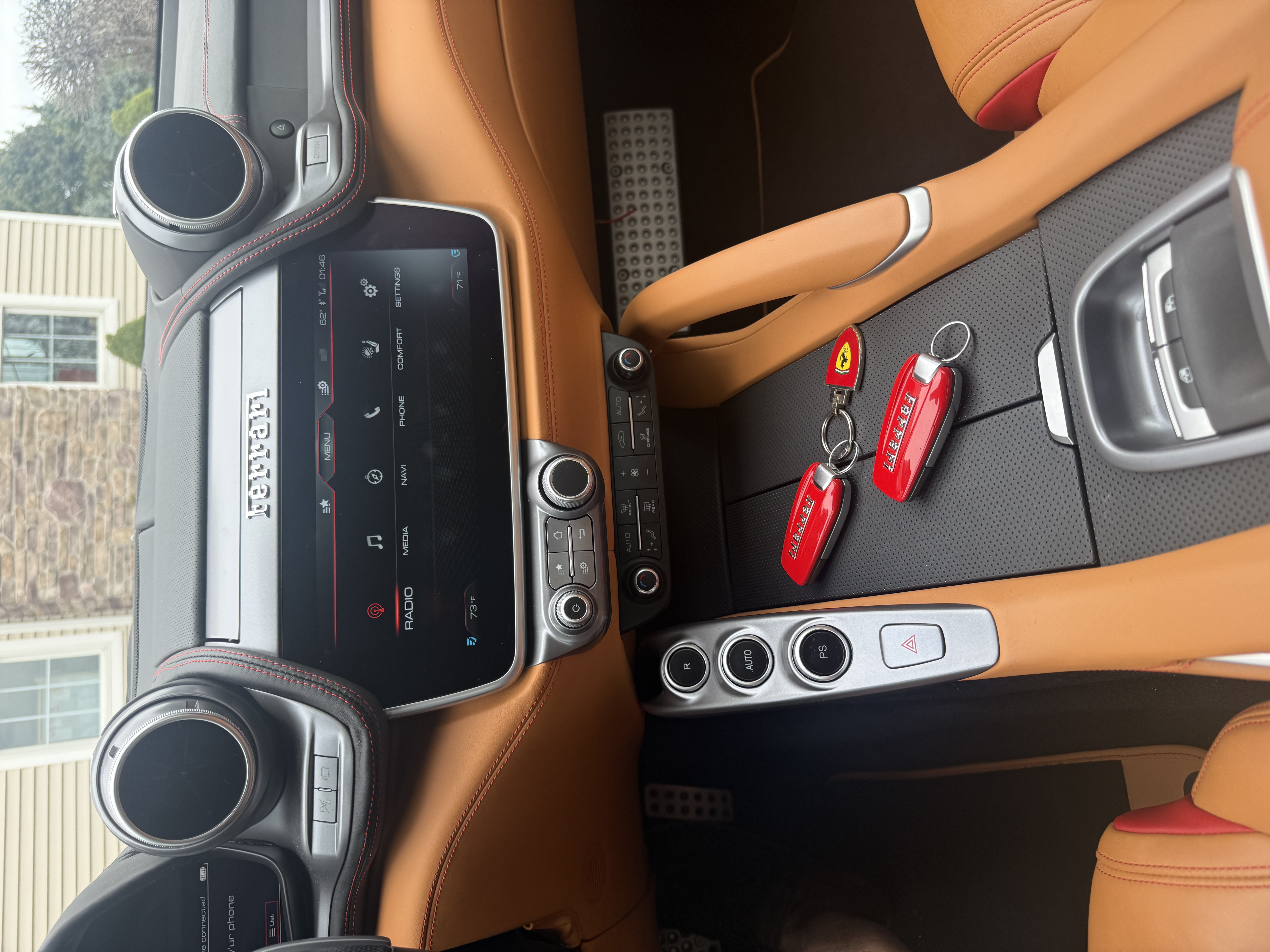 Used 2019 Ferrari GTC4Lusso T RWD image 10