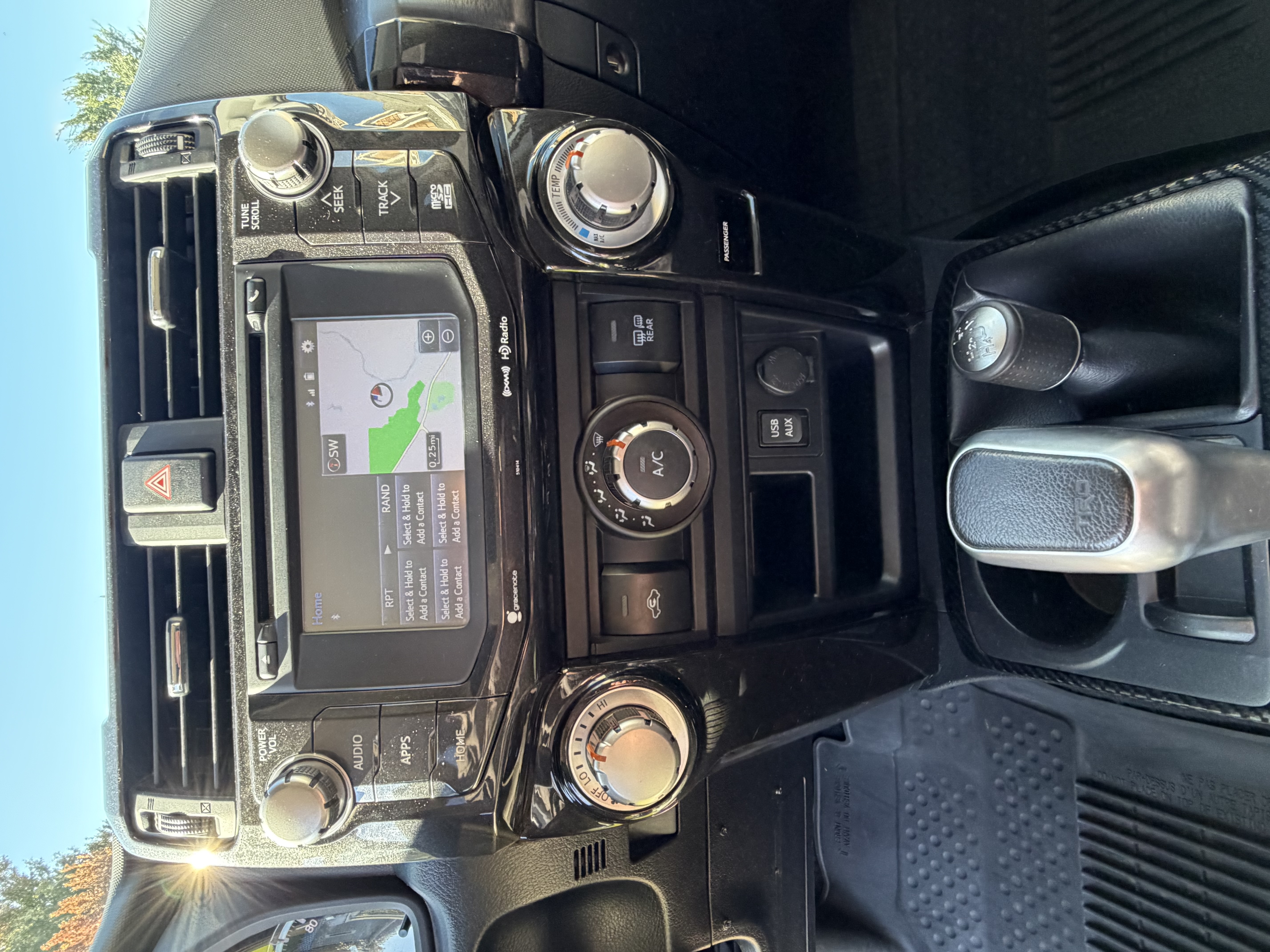 Used 2019 Toyota 4Runner TRD Off-Road AWD/4WD image 25