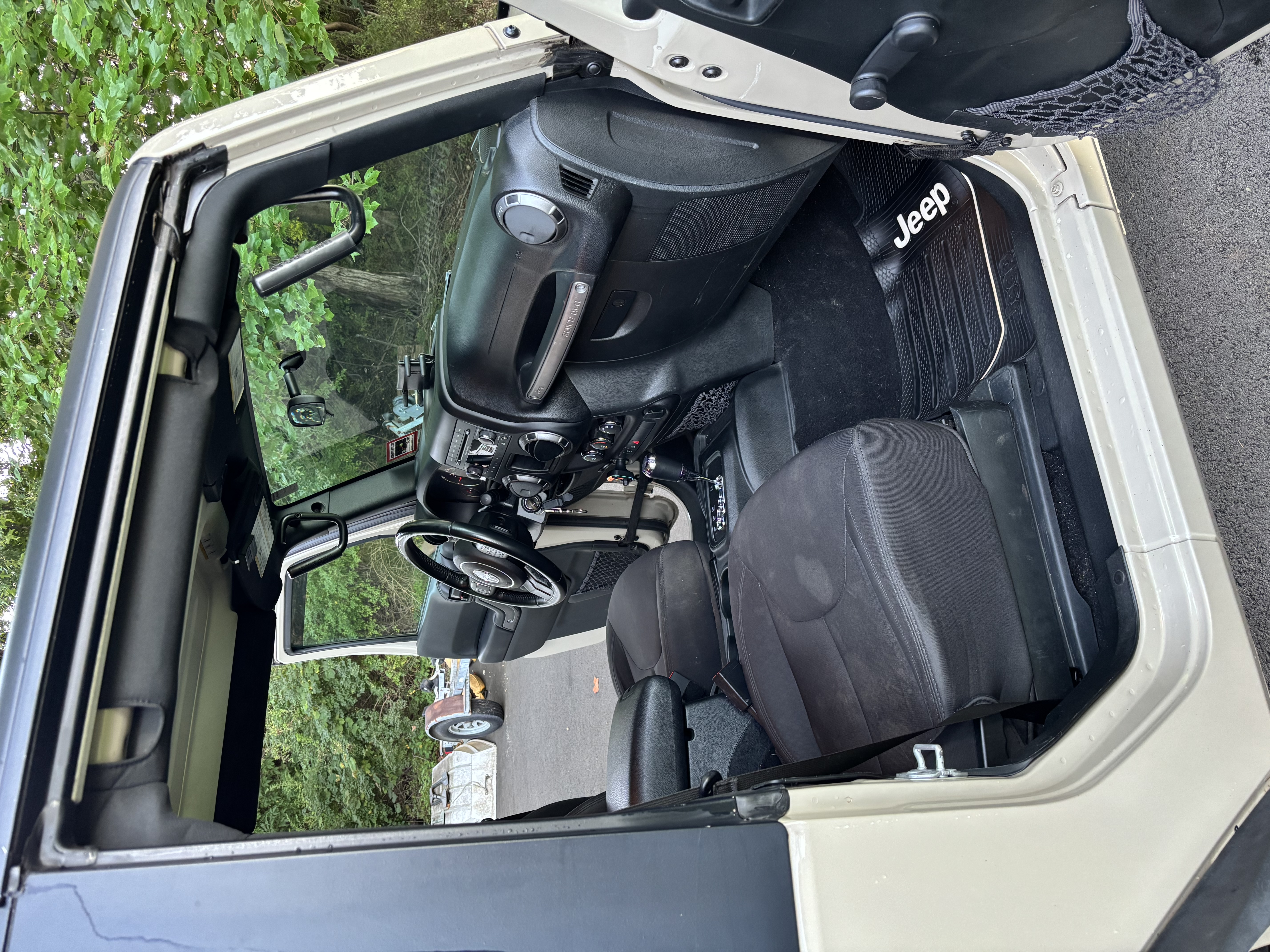Used 2018 Jeep Wrangler Sport AWD/4WD image 13