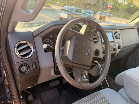 Used 2016 Ford F250 XLT RWD image 16