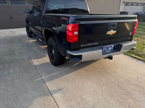 Used 2018 Chevrolet Silverado 1500 LT w/ Texas Edition image 2