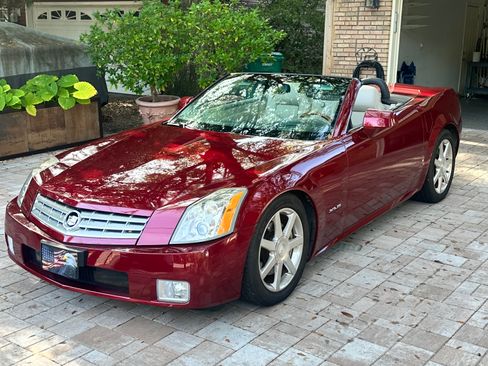 Used 2006 Cadillac XLR image 17