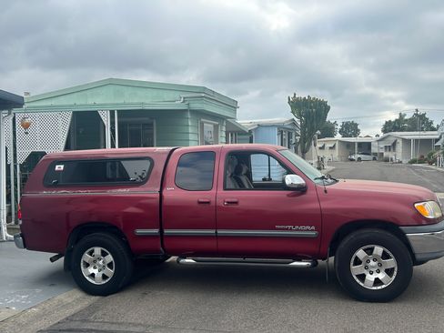 Used 2002 Toyota Tundra SR5 RWD image 2