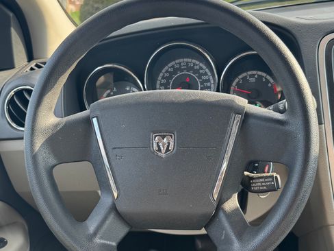 Used 2012 Dodge Caliber SXT image 12