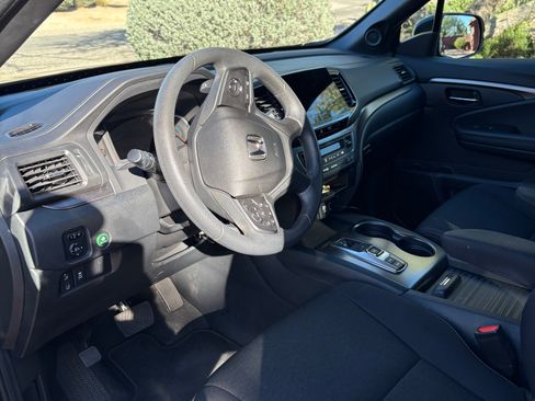 Used 2021 Honda Passport Sport image 9