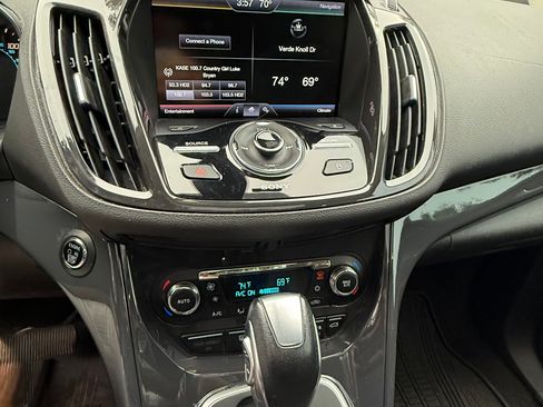 Used 2013 Ford Escape Titanium w/ Parking Technology Pkg image 16