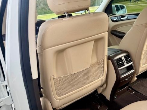 Used 2018 Mercedes-Benz GLE 350 350 Sport Utility 4D image 30