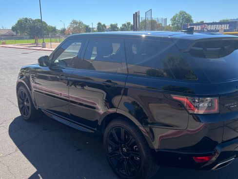 Used 2020 Land Rover Range Rover Sport HSE AWD/4WD image 4