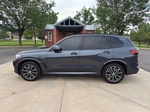 Used 2022 BMW X5 xDrive45e w/ M Sport Package AWD/4WD image 5