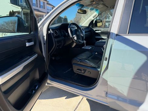 Used 2017 Toyota Tundra TRD Pro image 6