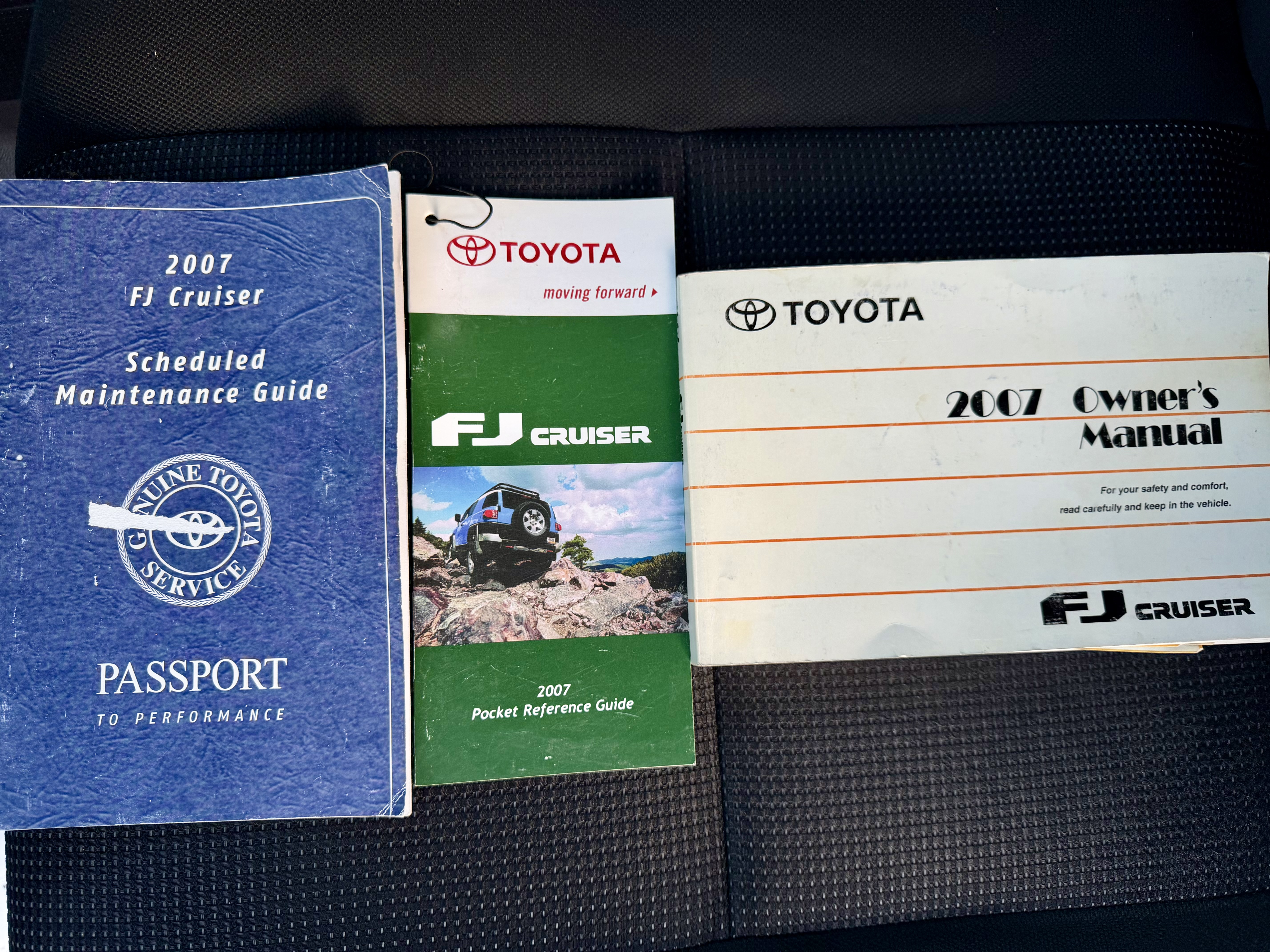 Used 2007 Toyota FJ Cruiser 4WD w/ Upgrade Pkg 2 image 32