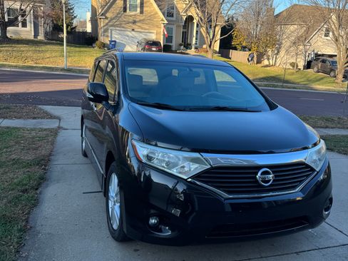 Used 2011 Nissan Quest LE image 2