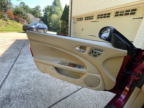 Used 2008 Jaguar XKR R image 22