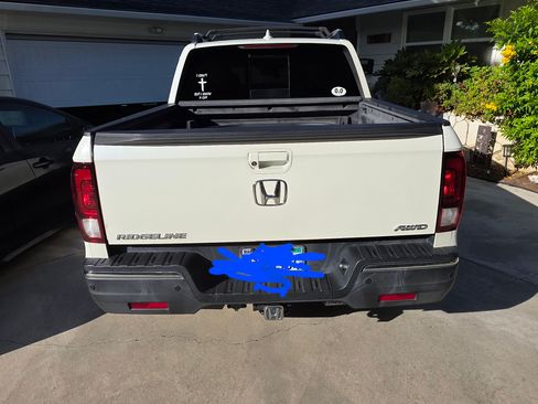 Used 2017 Honda Ridgeline RTL-E image 6