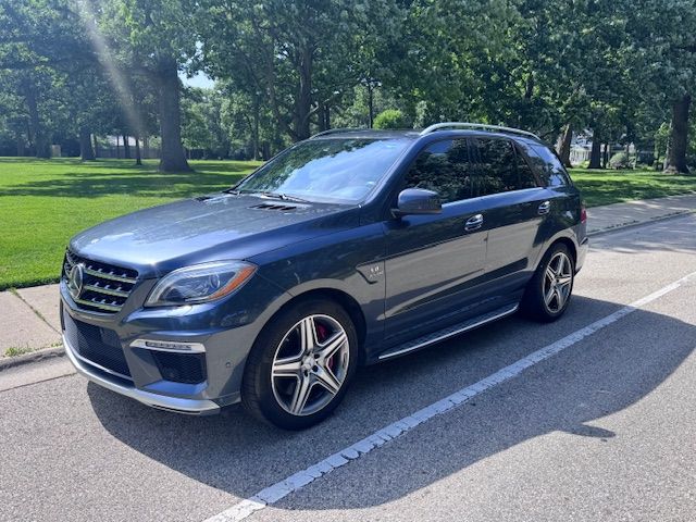 Used 2012 Mercedes-Benz ML 63 AMG 4MATIC image 1