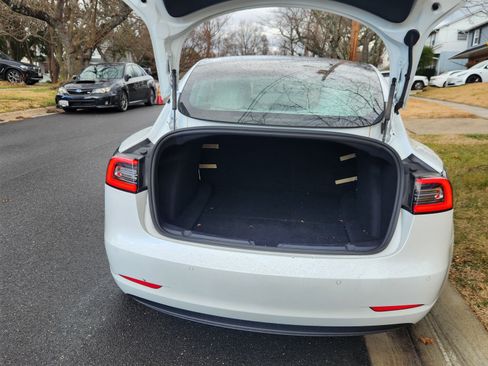 Used 2020 Tesla Model 3 image 9