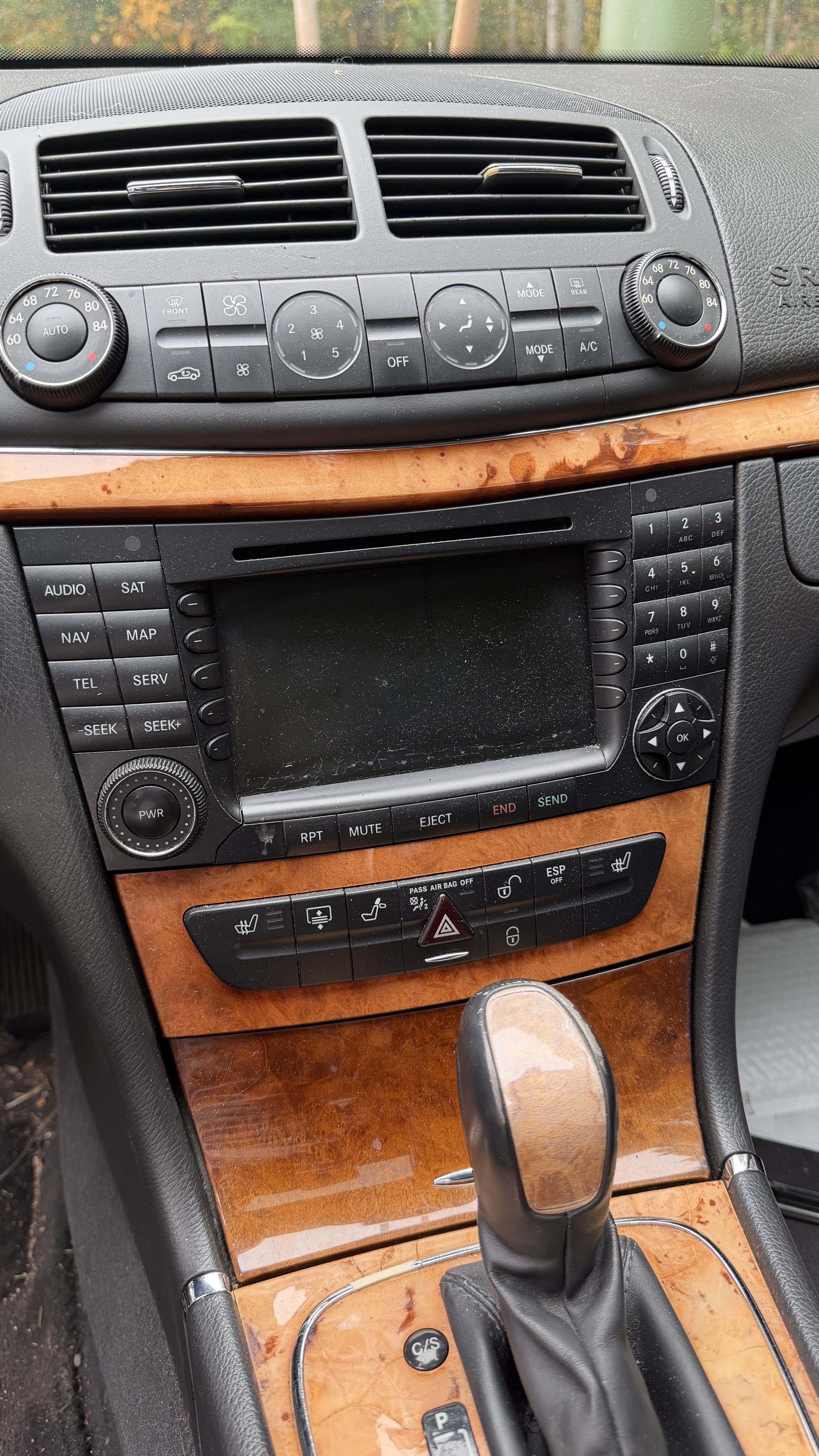 Used 2006 Mercedes-Benz E 320 CDI Sedan image 5