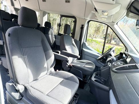 Used 2016 Ford Transit 350 XLT image 19