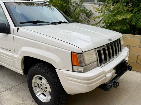 Used 1998 Jeep Grand Cherokee Laredo image 4
