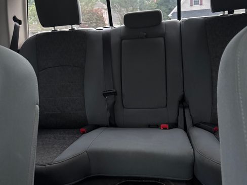 Used 2015 RAM 1500 Big Horn AWD/4WD image 30