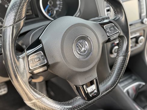 Used 2013 Volkswagen Golf R R Hatchback 4D image 17