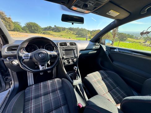 Used 2010 Volkswagen GTI 2.0T 2-Door image 8