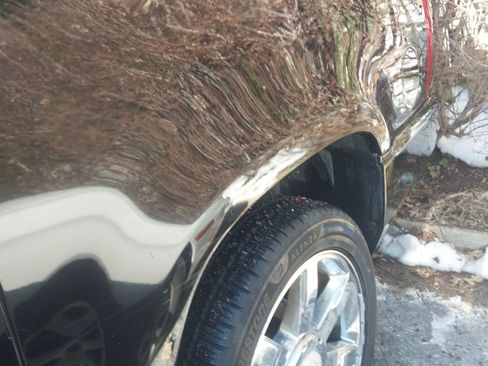 Used 2010 Cadillac Escalade ESV Premium image 8