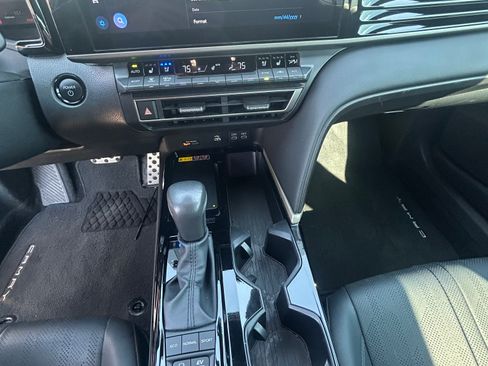 Used 2026 Toyota Camry XSE w/ Premium Package FWD image 9
