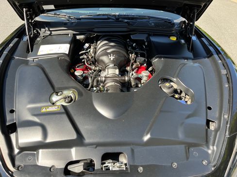 Used 2015 Maserati GranTurismo MC image 12