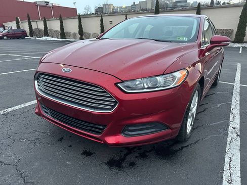 Used 2013 Ford Fusion SE image 1