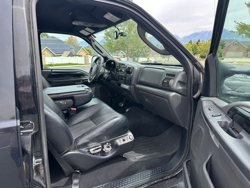 Used 2005 Ford F250 Harley-Davidson image 5