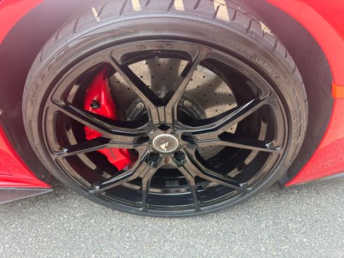 Used 2015 Lamborghini Huracan LP 610-4 AWD/4WD image 26
