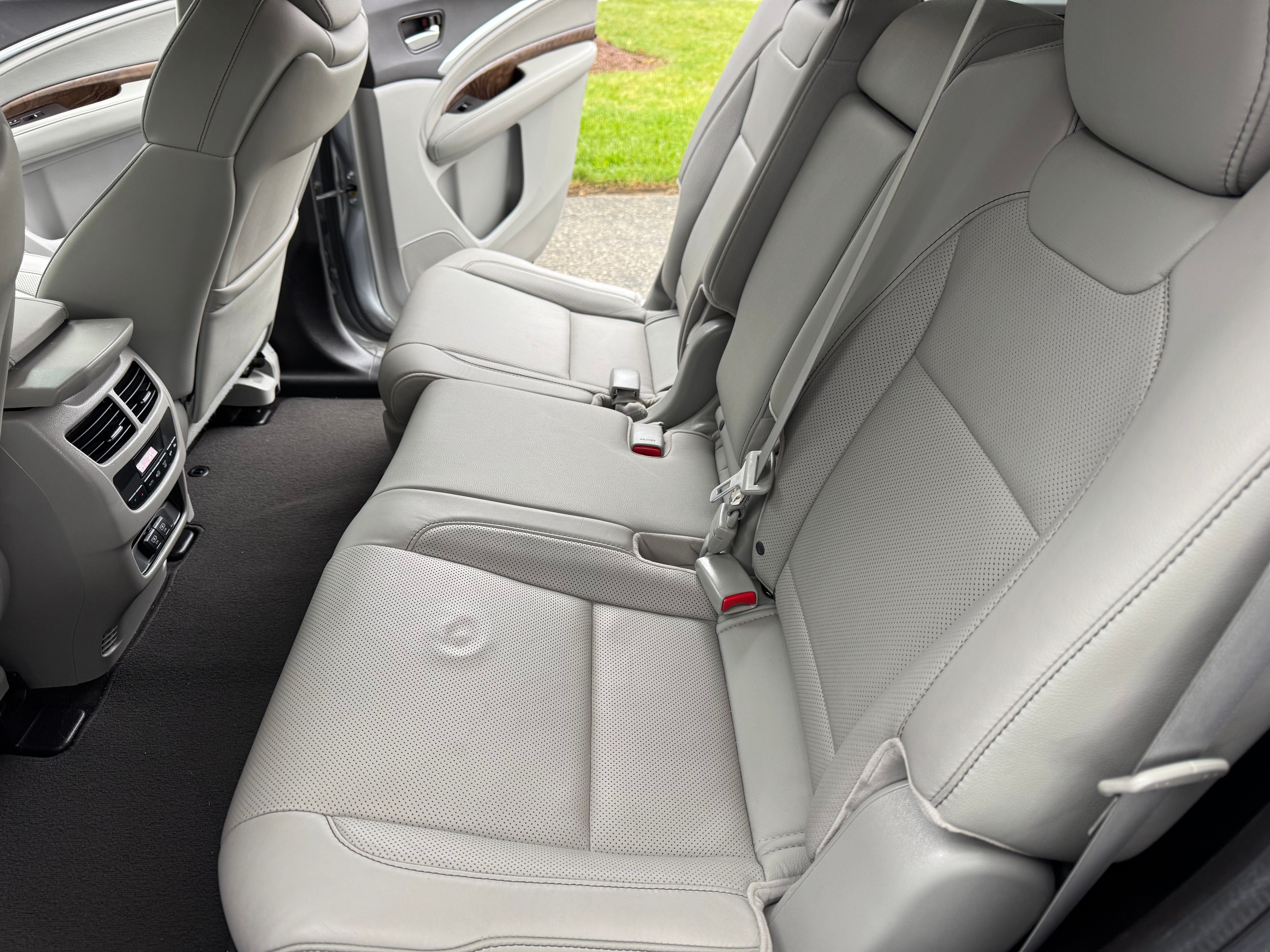 Used 2019 Acura MDX w/ Technology Package AWD/4WD image 27