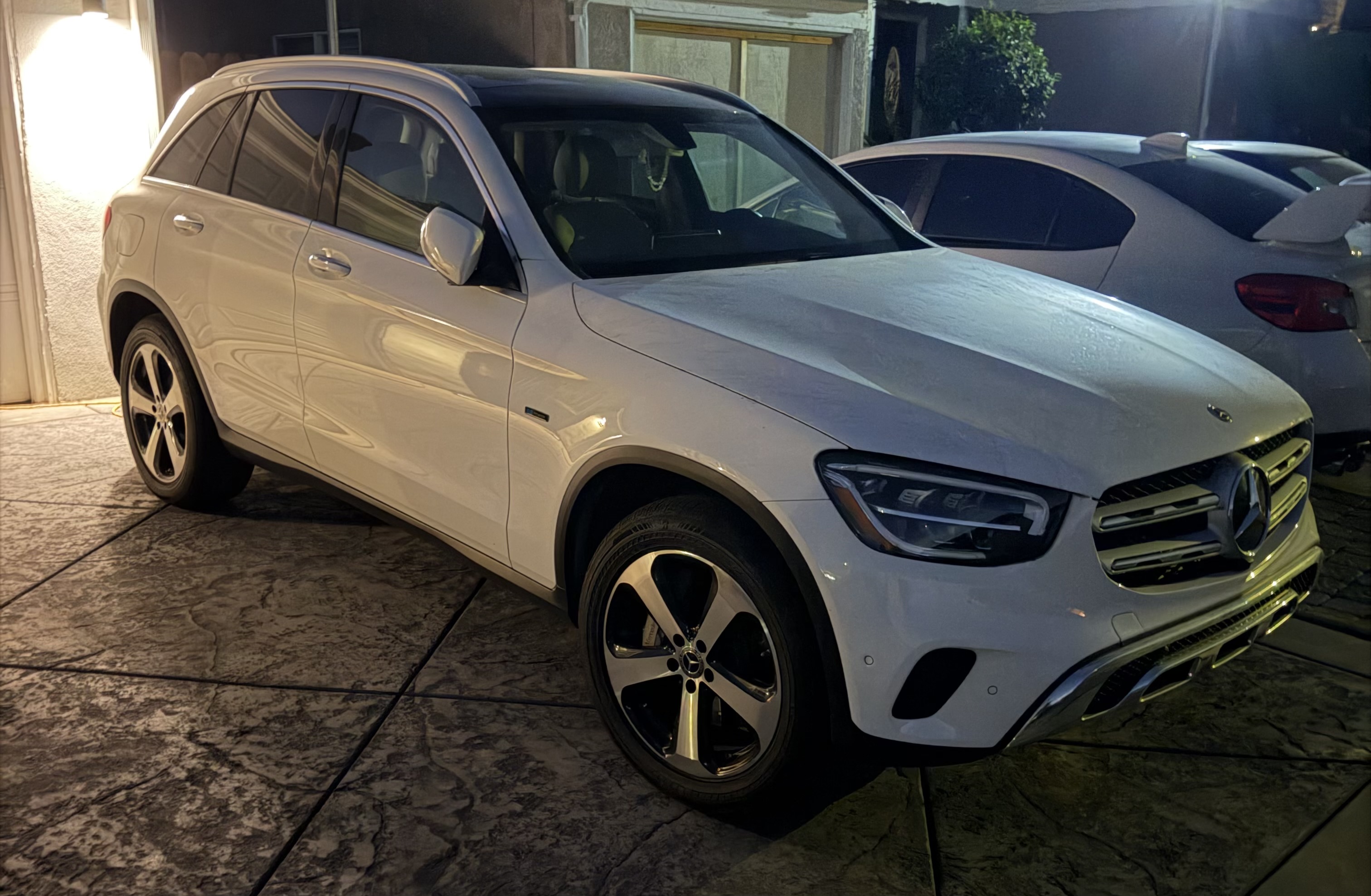 Used 2020 Mercedes-Benz GLC 350e 4MATIC image 6