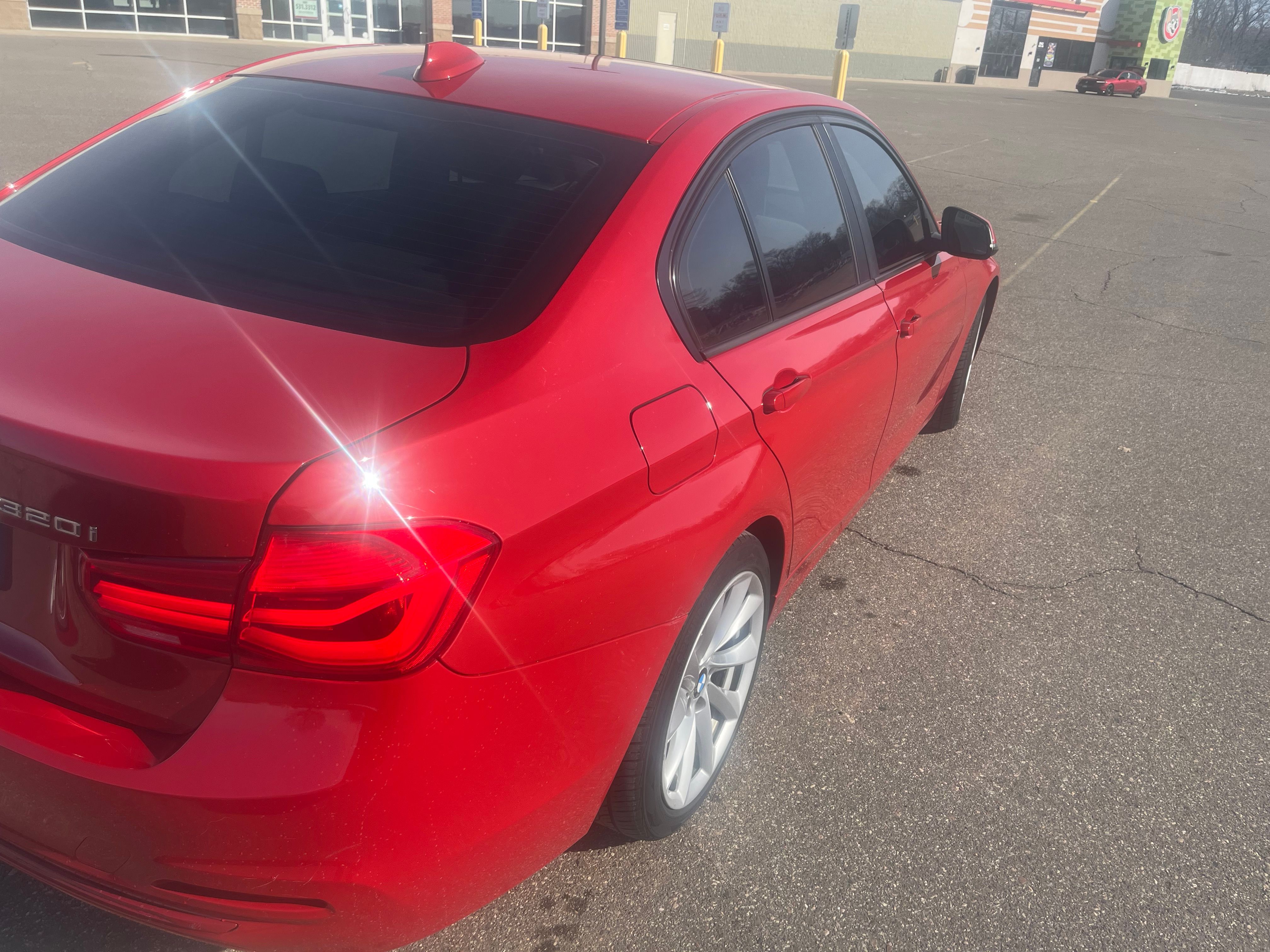 Used 2016 BMW 320i xDrive Sedan AWD/4WD image 15