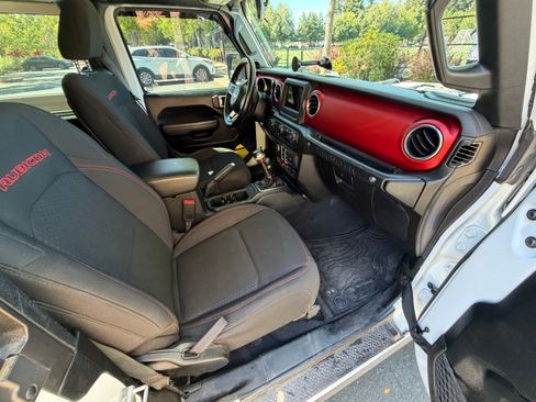 Used 2020 Jeep Wrangler Rubicon w/ Steel Bumper Group AWD/4WD image 10