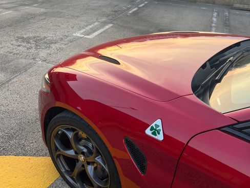 Used 2022 Alfa Romeo Giulia Quadrifoglio w/ Active Assist Plus Package image 16