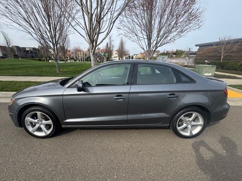 Used 2016 Audi A3 2.0T Premium image 9